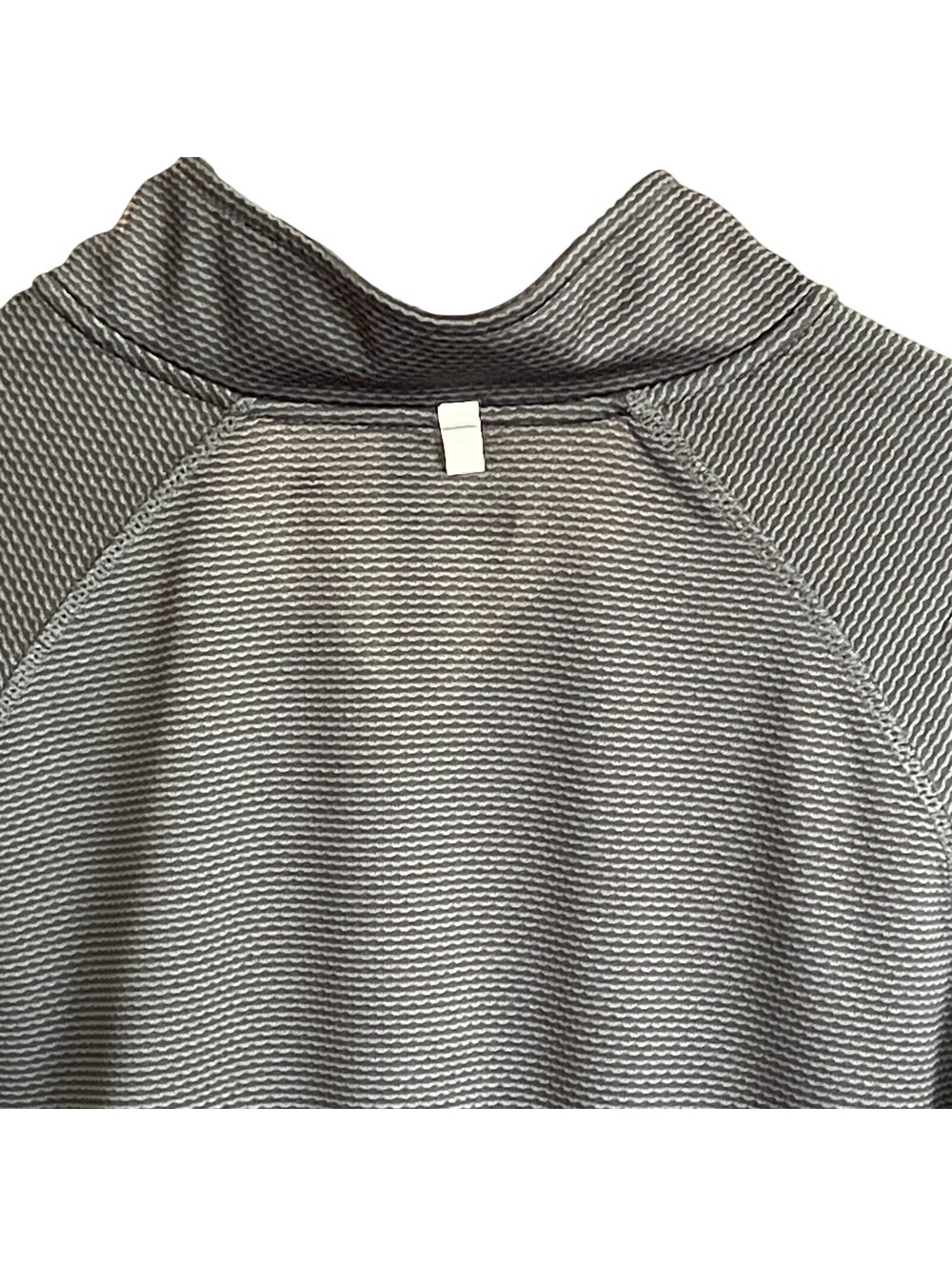 Hind Men's MED Black LS 1/4 Zip Activewear PLEASE READ! - Picture 7 of 13